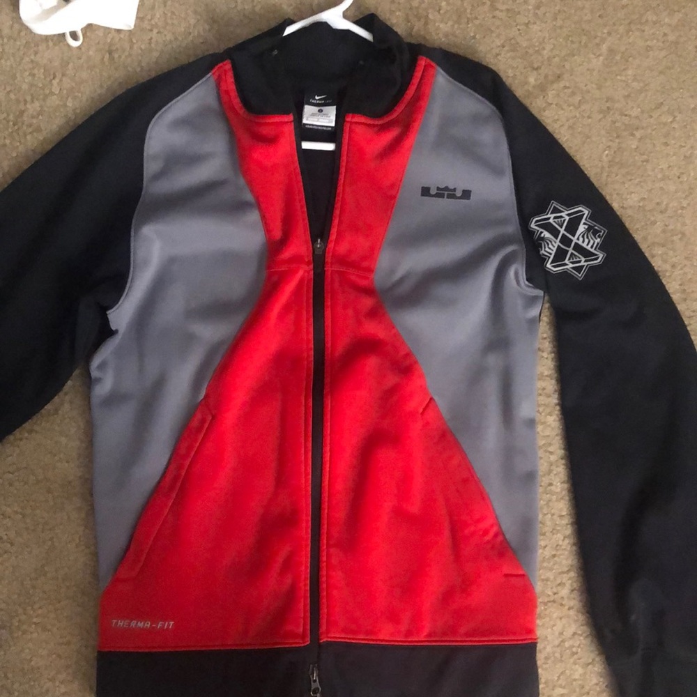 Lebron James size small therma-fit zip up